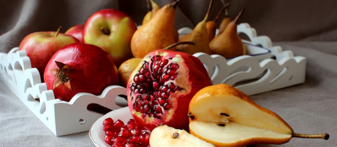 Top-3-Autumn-Fruits-and-Vegetables-to-Nosh-On-This-Season.jpg